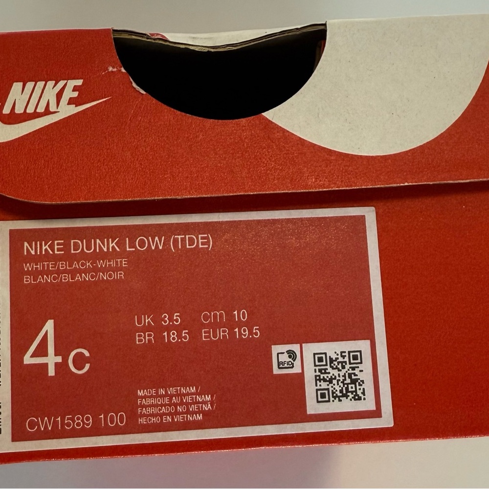 Nike NWT DUNKS Blue and Black Sneakers Sporty Design - Picture 7 of 7
